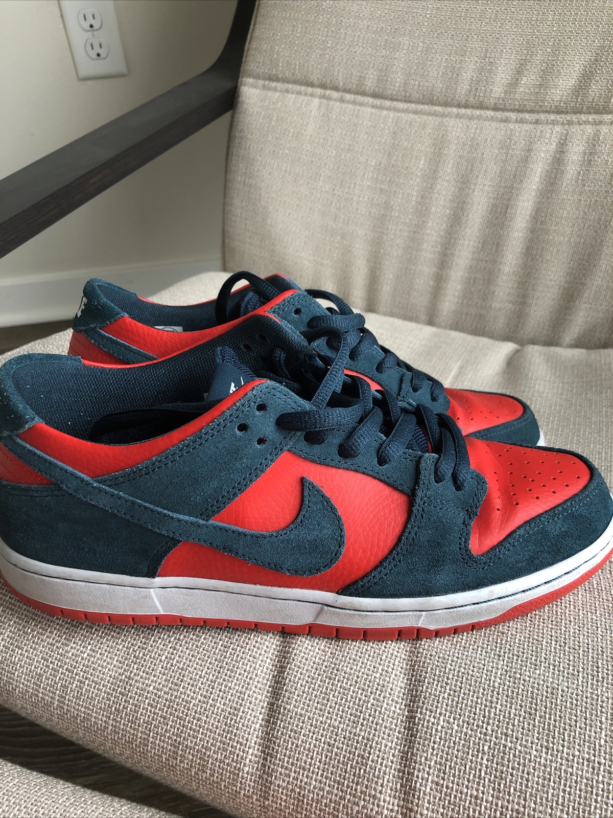 nike sb dunk reverse shark