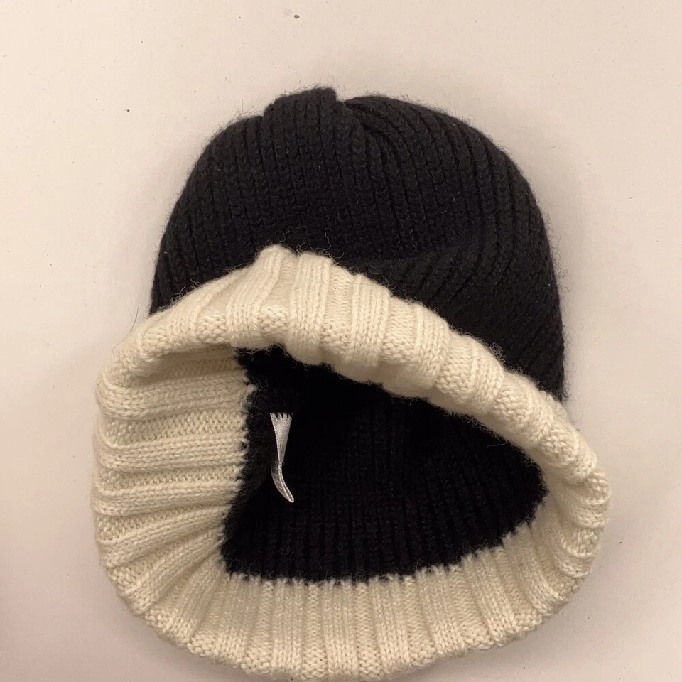 Sombrero de invierno Nine West negro blanco acanalado tejido puño mezcla de lana Foto 3 de 4