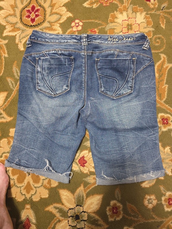 Ladies Sz 11-12 Sweet Cheeks Ariya Devin Stretch Bermudas