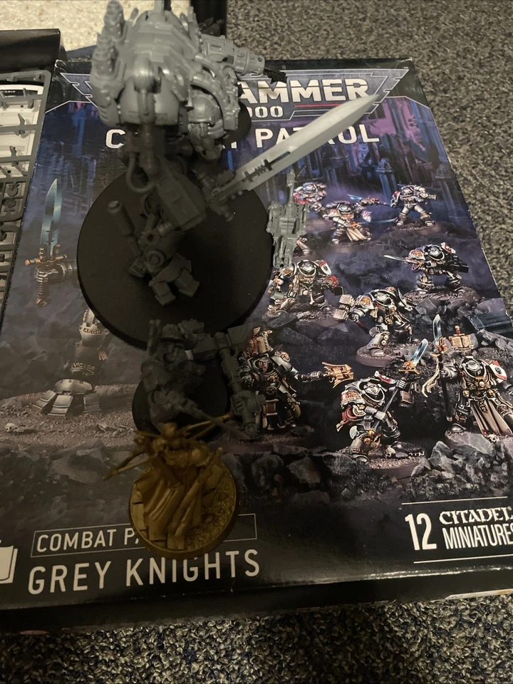 Лот товаров Warhammer 40K с Adeptus Mechanicus Combat Patrol и Grey Knights Combat. - Изображение 3 из 4