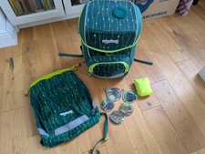 Ergobag Schulranzen & Turnbeutel grün mit 5 Klettis