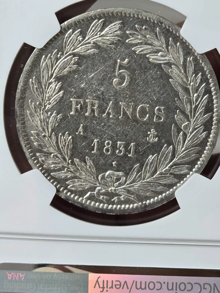 Moneda de 5 francos 1831A Francia cabeza desnuda levantada RARA NGC AU detalles limpiados  Foto 2 de 3
