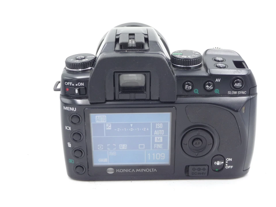 Minolta Dynax 5D with zoom lens, zoom lens, box, AS IS - Image 4 of 4