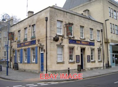 FOTO BAD DIE TRINITY JAMES WEST STREET DIE TRINITY HAT EINEN MASSSTAB AN DER COR