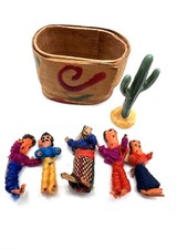 VTG Worry Dolls Mini Guatemala Box Without A Lid 5 Dolls 1 Cactus