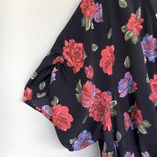 New Torrid Top 1X Black Red Floral Babydoll Surplice V-Neck Whimsigoth Cottage - Picture 4 of 12