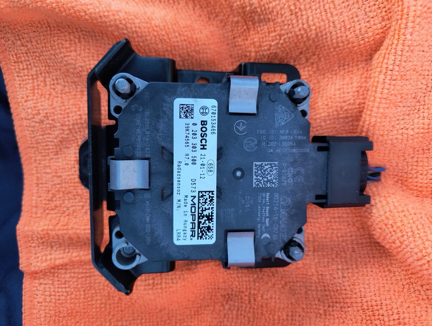 Maserati Ghibli 2021-2023 Radar sensor