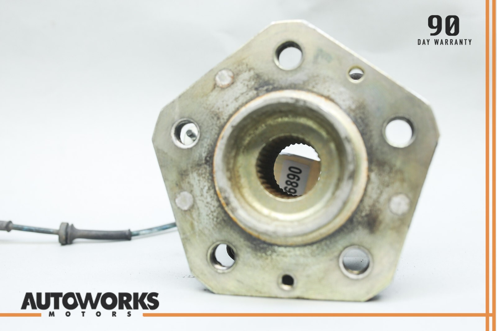 03-08 Maserati Quattroporte M139 Front Right or Left Spindle Knuckle Hub OEM