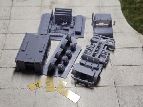 Schlingmann TLF3000 Varus U5023 Unimog Feuerwehr H0 1:87 Inkl Verglasung - Bild 8 von 8