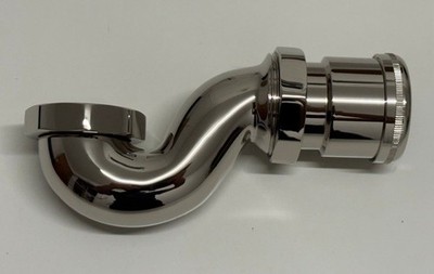 Freistehende flache P-Falle aus poliertem Nickel mit Adapter von 40 mm - 42 mm