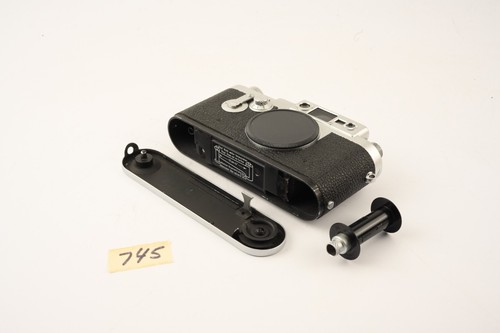 Leica IIIG 1957 Rangefinder Camera Body - Picture 9 of 11
