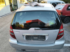 Porte arrière et accessoires Mercedes 200