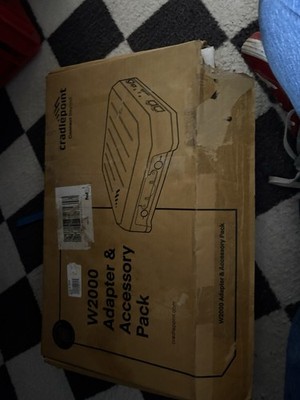 Cradlepoint W2000-5G-WW Wireless Router Wideband Adapter Modem with accessories