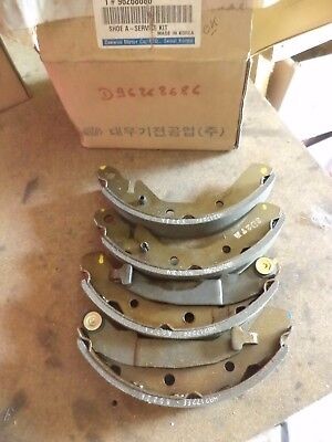Jeu de mâchoires de frein arrière pour Daewoo Matiz n°ma421 - Pièce neuve d'origine 96268686