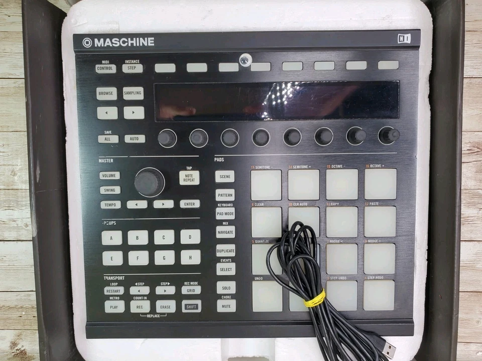 Native Instruments Maschine MK2 Groove Production Studio - Tested Working  - Image 2 of 4