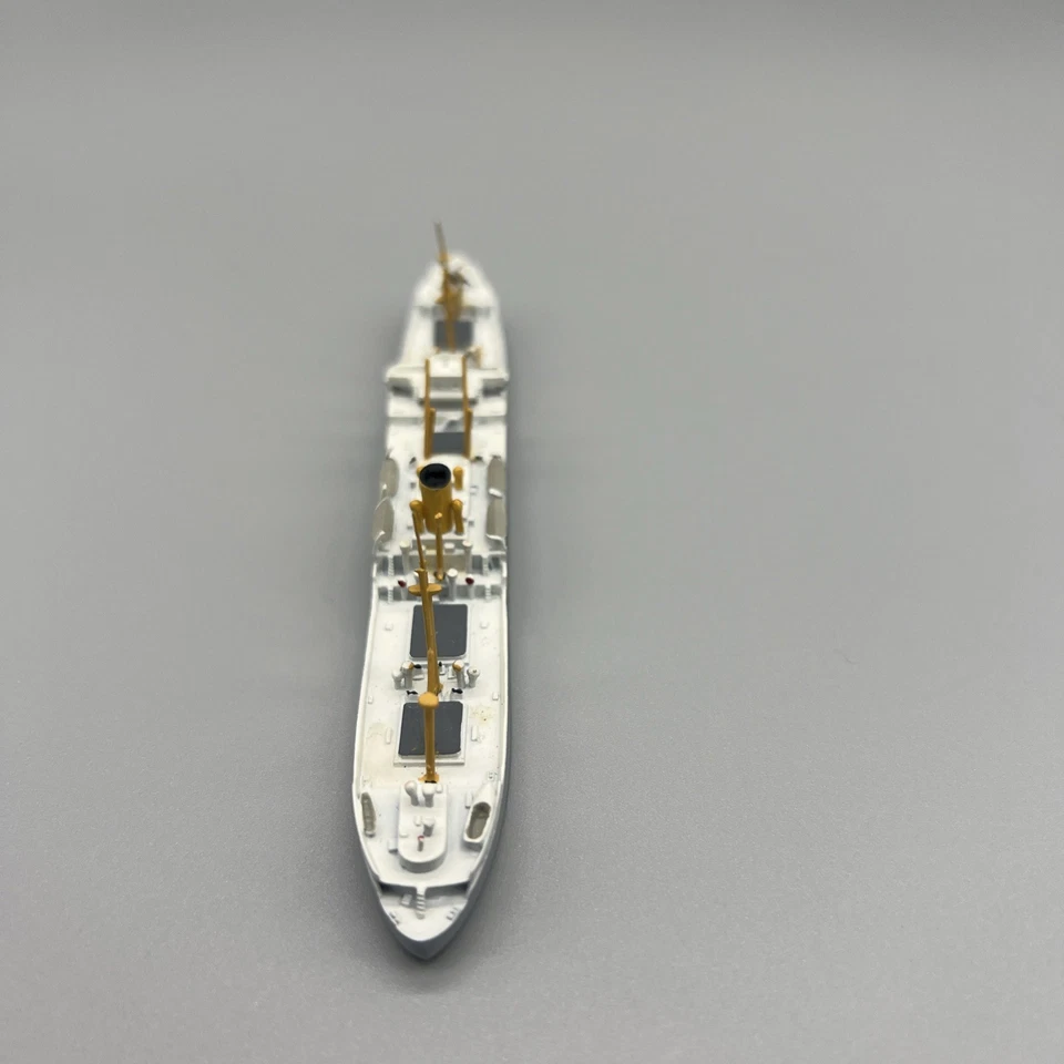 Mercator M 595 • Carguero alemán Ulanga Segunda Guerra Mundial • Modelo Waterline • Escala 1:1250 Foto 4 de 4