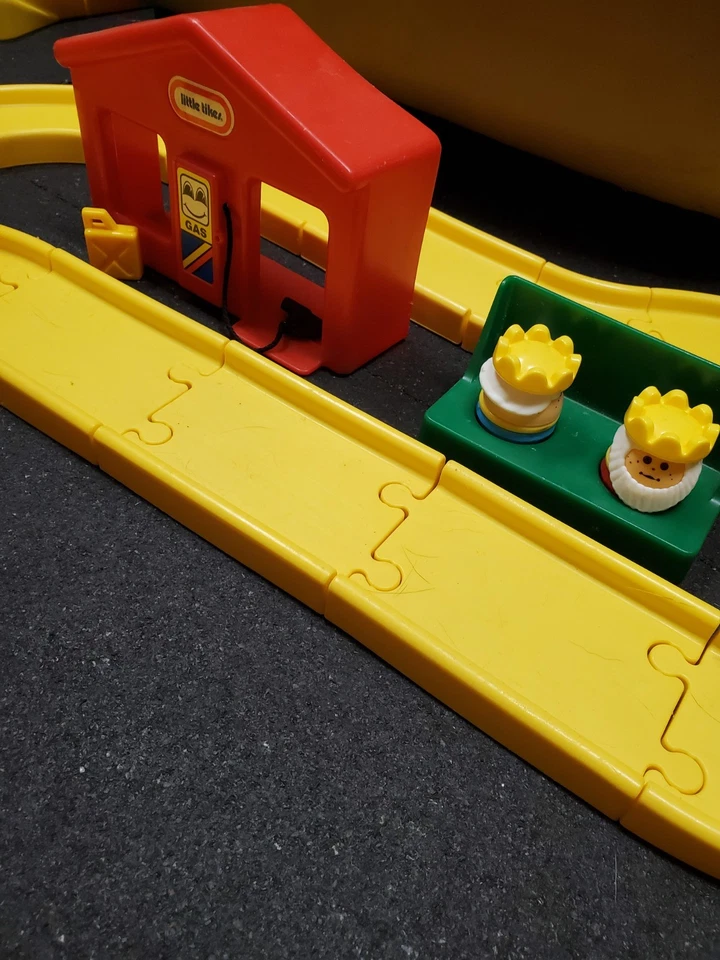 Огромный лот товаров 1991 Little Tikes Peak Road & Rail Set Train Track Green Mountain - Изображение 2 из 4