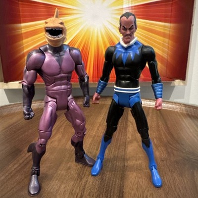 Mattel DC Universe Classics Sinestro Blue Suit & Shark Green Lantern Bundle DCUC