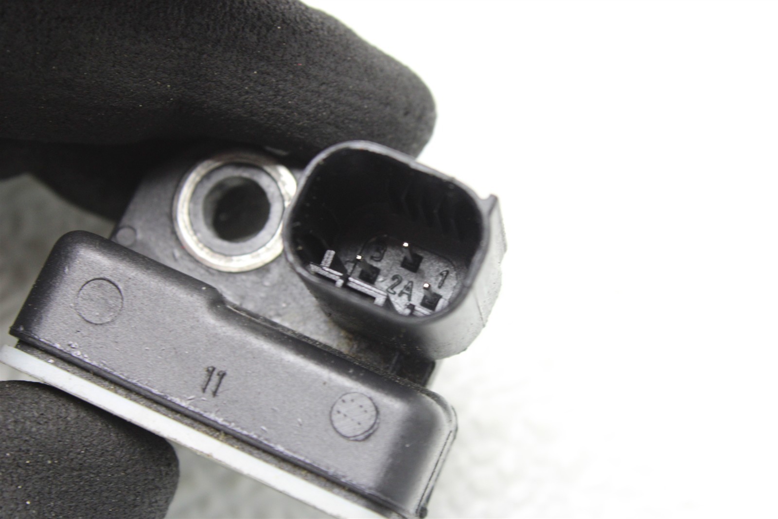 2025 McLaren Artura Sensor 16MB092CP 