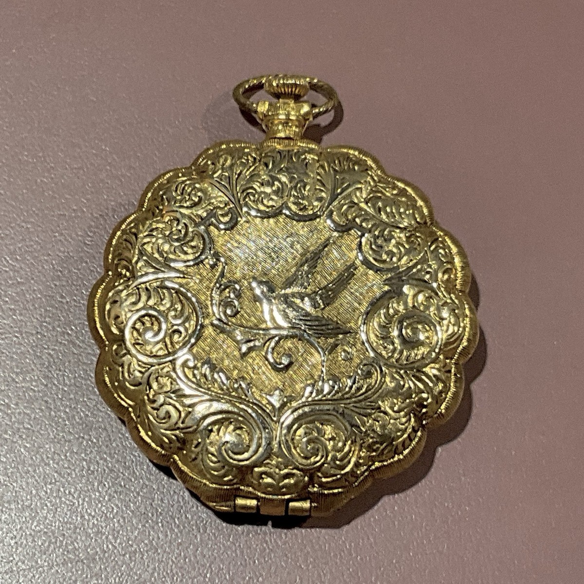 Max Factor Vintage Golden Lark Compact Watch Style | eBay display picture 3