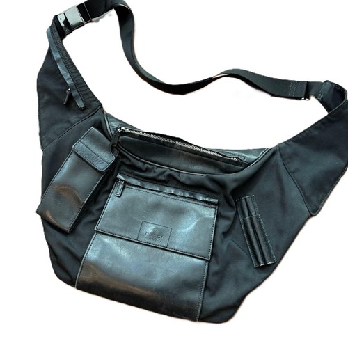 GUCCI Tom Ford Era Body Bag Black Leather Nylon Y2K Used