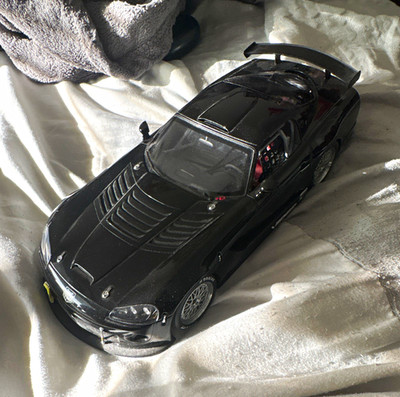 AUTOart 1:18 Dodge Viper SRT-10 Competition Coupe (Used)