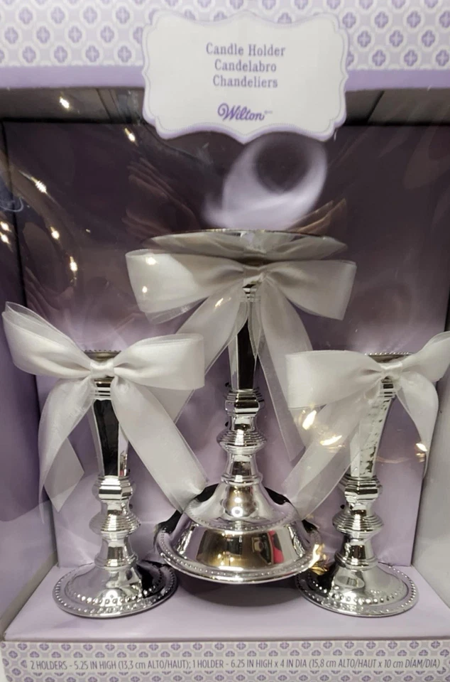 NUEVO Candelabros Wilton Unity Plateados Cromo Recuerdo Cintas Blancas 3 piezas Foto 2 de 4