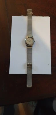 MONTRE SWATCH IRONY POUR FEMME TOUTE ACIER SANS PILE EN TRES BON ETAT - Photo 1/4
