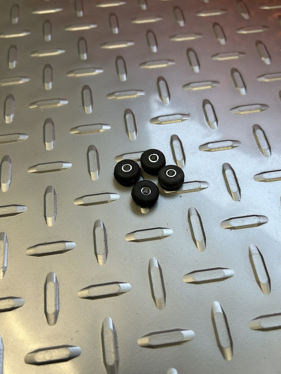 Mounting Grommets For 1969,1970 Mustang Mach 1, And 70-73 Mustang