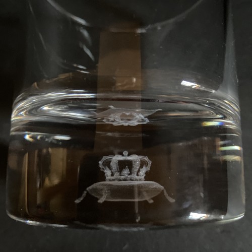 Crown Royal Low Ball Glass Crystal Rock Tumblers Whiskey Starburst Italy Cushion - Picture 7 of 7