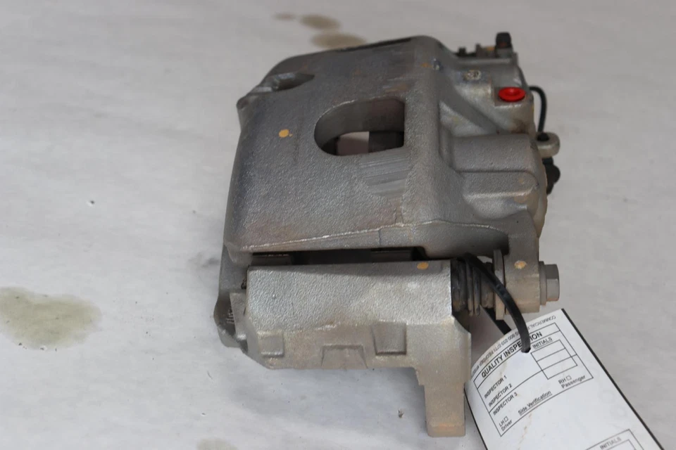 Pinza de freno trasera izquierda OEM CHEVY SILVERADO 2500 HD 2020-2023 Foto 3 de 4