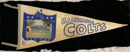 SCARCE 1960s BALTIMORE COLTS NFL football Team Photo FULL SIZE PENNANT RARE! - Afbeelding 1 van 7