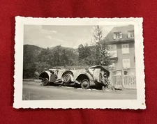BOMBED DESTROYED CAR AUTOMOBILE WW2 WWII German Military photo Picture