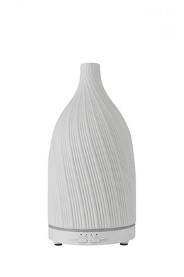 NIB Electronic diffuser lights up color changing Modern Expressions