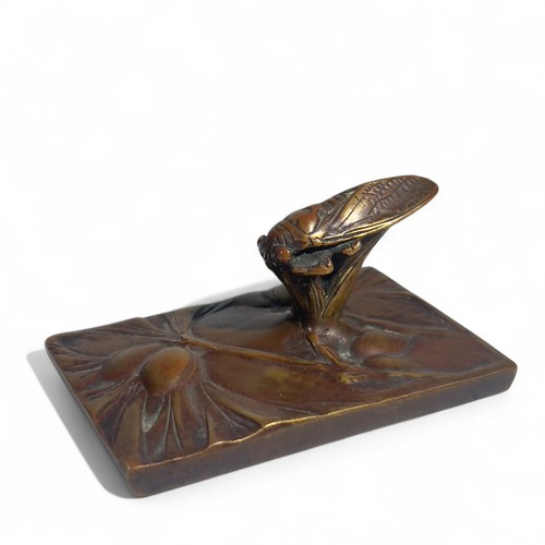 Papierpresse Skulptur Bronze ZIKADE Olivenbaum Jugendstil Secession