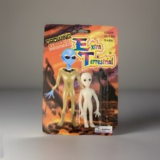 RARE Vintage Glow Alien Glow in the Dark Growing 600 NOS