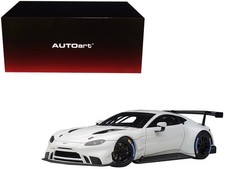 2018 Aston Martin Vantage GTE Le Mans PRO White with Carbon Accents 1/18 Model