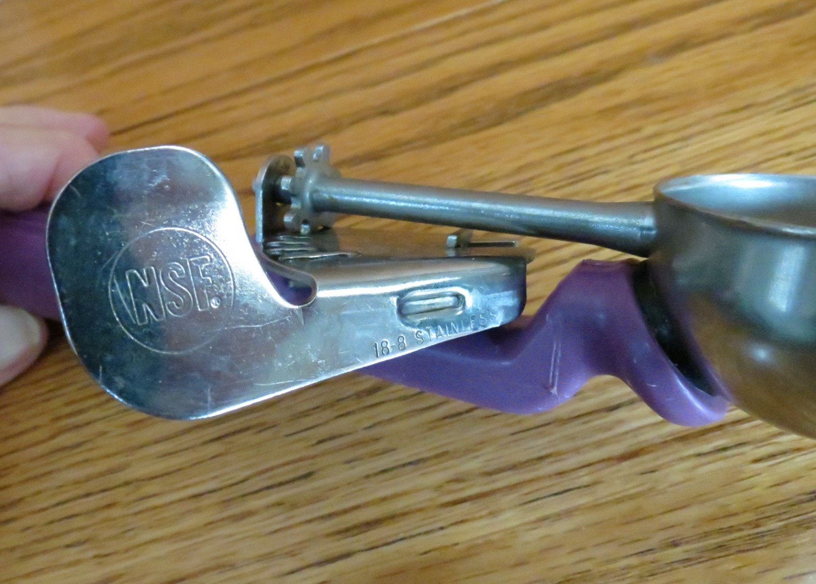 Vollrath #40 Disher Scoop 3/4 oz Purple Handle Portion Control USA