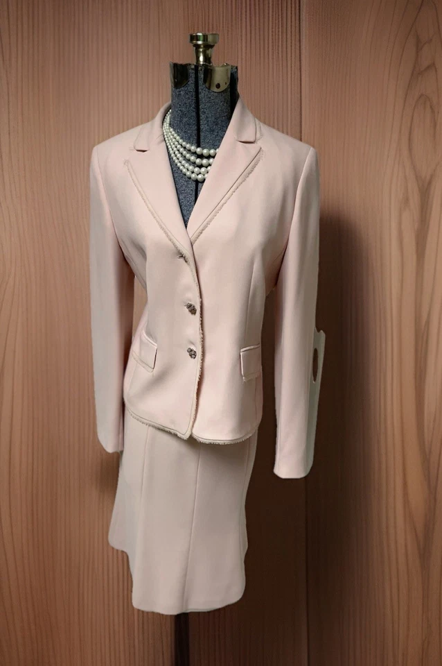 NEW Tahari Arthur S Levine Skirt Suit Size 8 Two Piece Silk Trim Jeweled Buttons - Image 3 of 4
