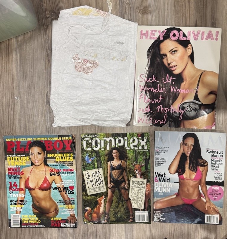 Hey Olivia! Olivia Munn Magazine Lot With Poster & Sticker In Original Envelope