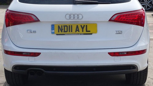 AUDI Q5 2.0 TDI S line Special Edition White Manual Diesel 2011 - Picture 11 of 24