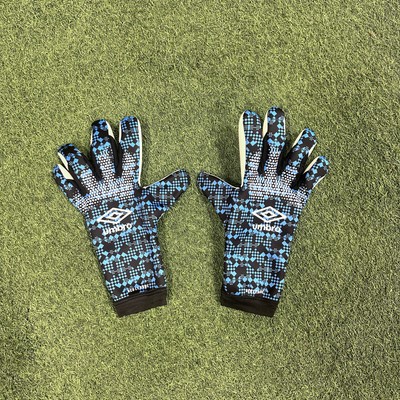 Umbro Walmart Goalkeeper Gloves Umbro Adult Soccer Goalie Gloves Latex Grip With Adjustable Wrist