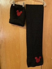 Disney Store Mickey Mouse Icon Wool Blend Hat Adult One Size 60 Scarf EUC