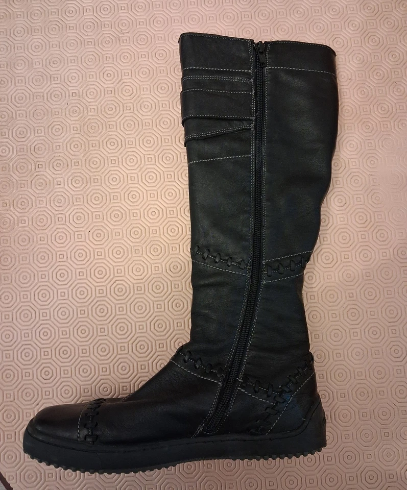 Bottes pataugas cuir noir Taille 37 - Photo 3/4
