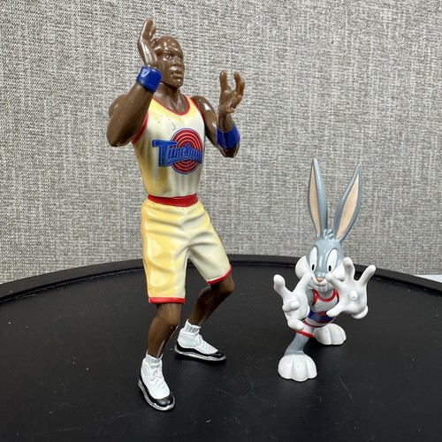 Space Jam Action Figures Michael Jordan & Bugs Bunny Set - Picture 20 of 21