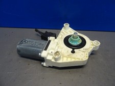 Mercedes Benz W169 Fensterhebermotor hinten links A1698204542