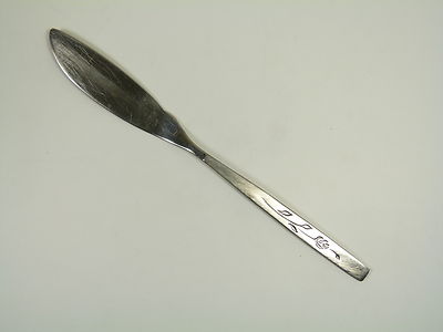 Oneida Community - CAPISTRANO Muster - Fischmesser / Messer - 7 7/8''