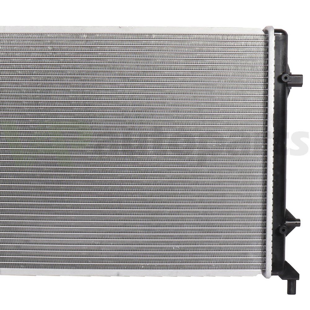 Radiator And Cooling Fan Kit For 2011-2014 Volkswagen Jetta 2012-2014 Beetle