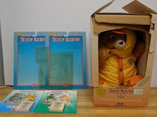 Teddy Ruxpin with Winter Coat and 2 Cassettes 062619DBT2
