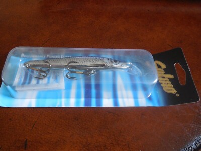 Salmo Sting 12F  4 1/2'' 5/8oz dives 5'-10' Silver Metallic Bleak